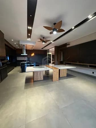 Casa em Luís Eduardo Magalhães - Centro