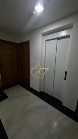 APARTAMENTO SEM CONDOMINIO COM ELEVADOR, 2 DORMS (1 SUITE), 2 QUINTAIS E VAGA DE GARAGEM!!!