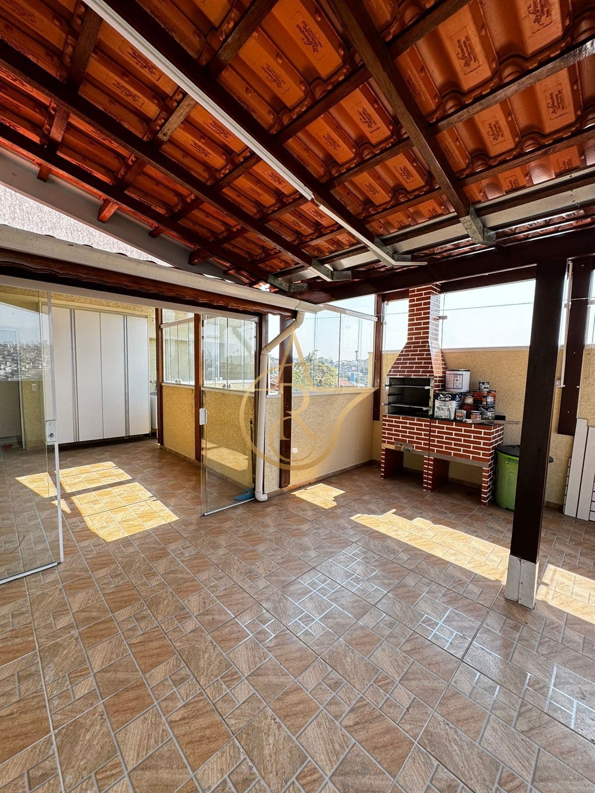 COBERTURA SEM CONDOMINIO MOBILIADA COM CHURRASQUEIRA NA VILA JUNQUEIRA!!!