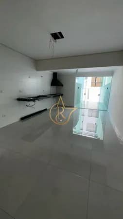 CASA TERREA COM ÁREA GOURMET, 3 SUITES E 2 VAGAS!!!