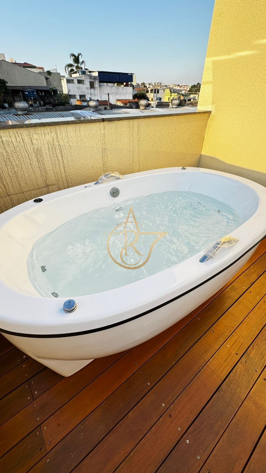 COBERTURA SEM CONDOMINIO MOBILIADA COM ELETROS, CHURRASQUEIRA E JACUZZI NO PQ DAS NAÇÕES!!!