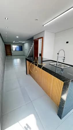 SOBRADO ALTO PADRÃO COM 3 SUITES, ÁREA GORMET, FINO ACABAMENTO NO PQ. DAS NAÇÕES!!!