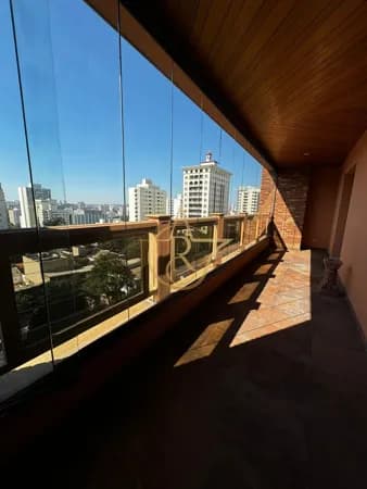 APARTAMENTO ALTO PADRÃO EM CONDOMINIO CONCEITUADO COM 480M² - 5 SUITES COM VARANDAS, 4 SALAS, 4 VAGAS, ENTRADA SOCIAL NA SALA PRINCIPAL E UNICO DO ANDAR - SANTO ANDRÉ!!!
