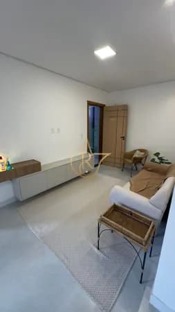 APARTAMENTO SEM CONDOMINIO COM ELEVADOR, DECORADO COM 2 DORMS (1 SUITE), 2 VAGAS NA VILA ASSUNÇÃO – ALTO PADRÃO!!!