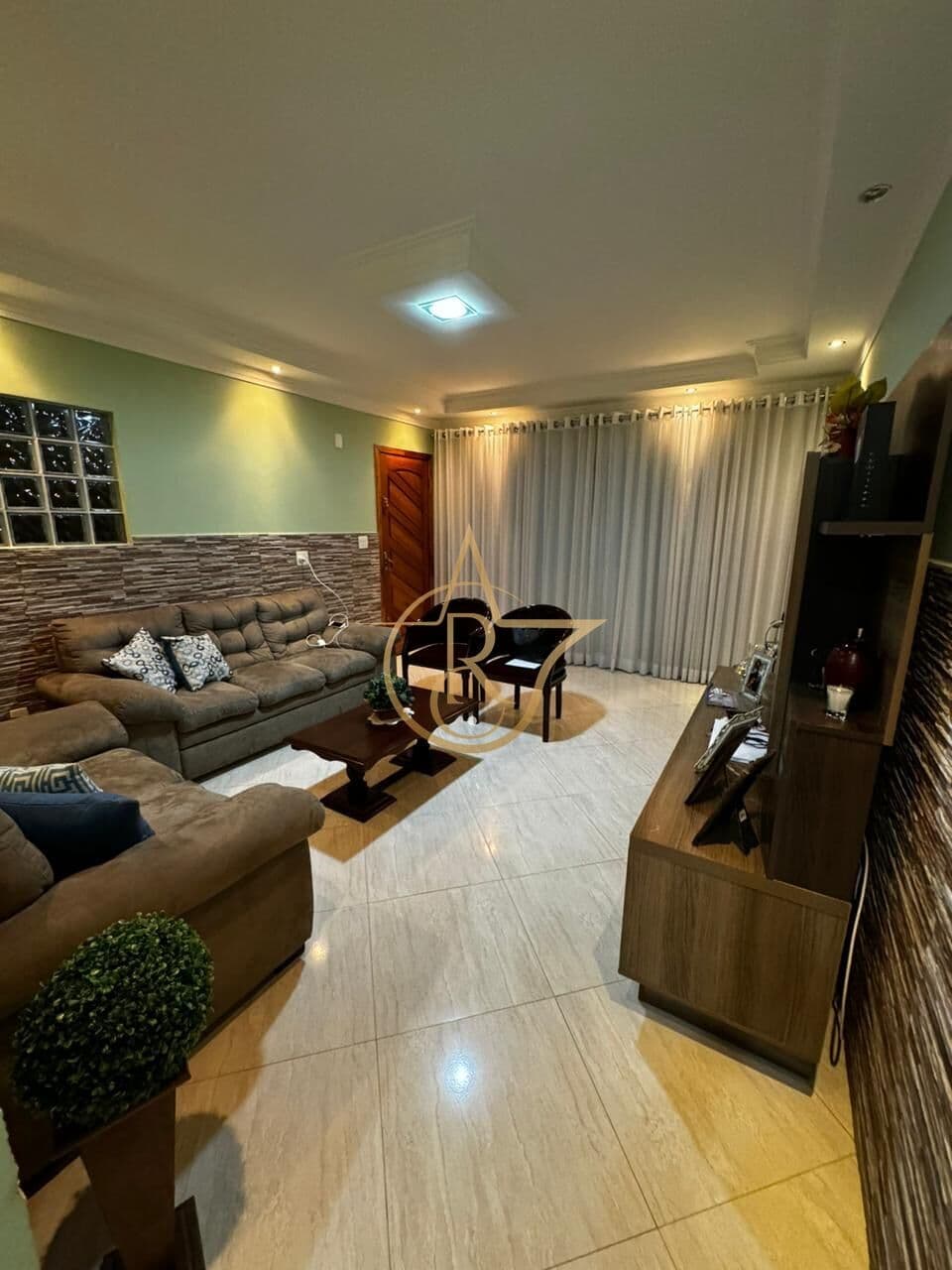 SOBRADO C/ 3 DORMITORIOS, ÁREA GOURMET COM CHURRASQUEIRA E 2 VAGAS NO PARQUE JOÂO RAMALHO!