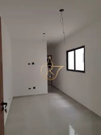APARTAMENTO C/ 2 DORMITORIOS E QUINTAL
