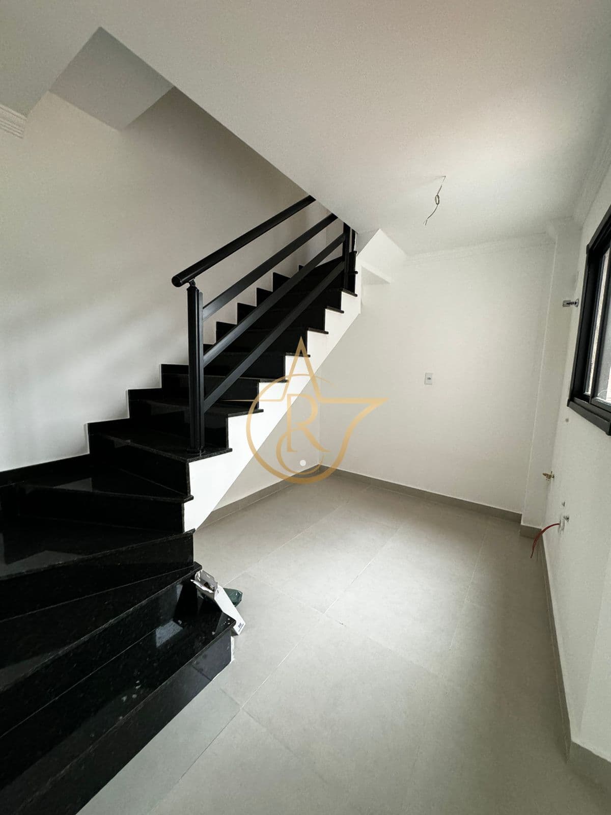 COBERTURA SEM CONDOMINIO C/ ELEVADOR, CHURRASQUEIRA, SUITE E VAGA NO PQ DAS NAÇÕES!!!
