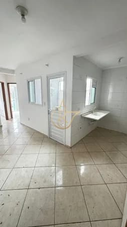 APARTAMENTO SEM CONDOMINIO POR APENAS 230 MIL COM QUINTAL NO JARDIM VILA RICA EM SANTO ANDRÉ!!!