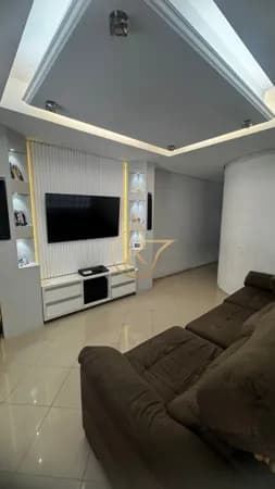 SOBRADO COM 5 DORMITORIOS (2 SUITES), ÁREA GOURMET E 4 VAGAS!!!