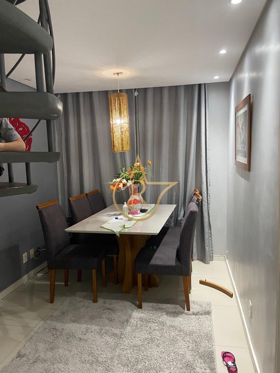 COBERTURA COM CONDOMINIO, MOVEIS PLANEJADOS, 3 DORMITORIOS E 1 VAGA!!!