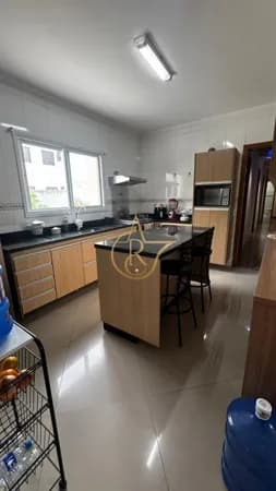 COBERTURA SEM CONDOMINIO NO SANTA MARIA COM 3 DORMS (SUÍTE), 180M² E 2 VAGAS!!!