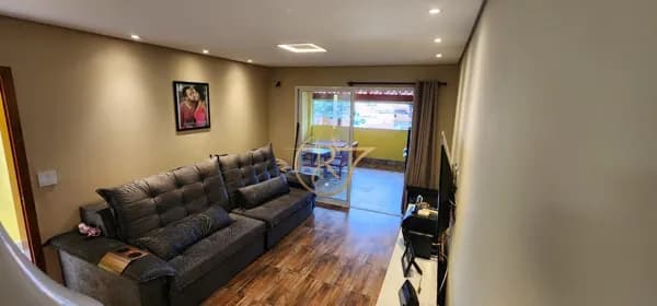 SOBRADO MOBILIADO COM 2 DORMS (1 SUITE) E 2 VAGAS!!!