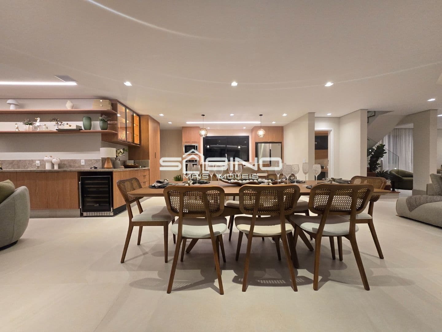 Imobiliária na Riviera de São Lourenço, casa à venda no Módulo 21, com 5 suítes 401m² de área útil, 4 vagas