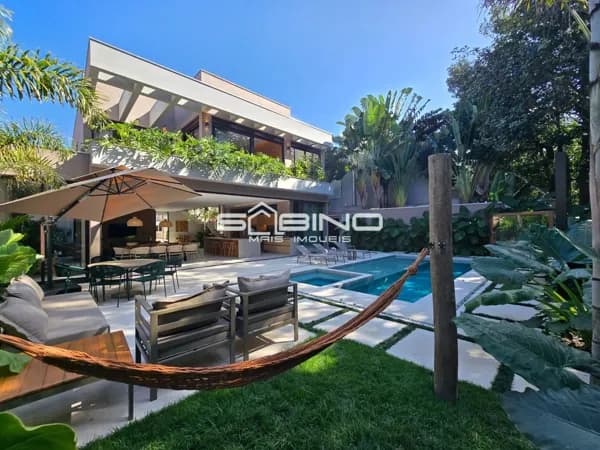 Imobiliária na Riviera de São Lourenço, Casa Nova à venda no Módulo 5, com 5 Suítes, 385m² de área útil, 4 vagas