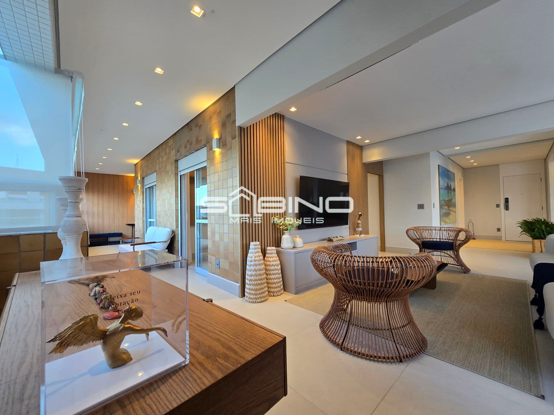 Imobiliária na Riviera, Cobertura à Venda no Edifício Belle Ville, com 4 dormitórios 2 suítes 217m², 3 vagas