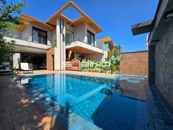Casa à venda no Módulo 21, com 5 Suítes 321m² de área útil - Riviera de São Lourenço - Bertioga SP