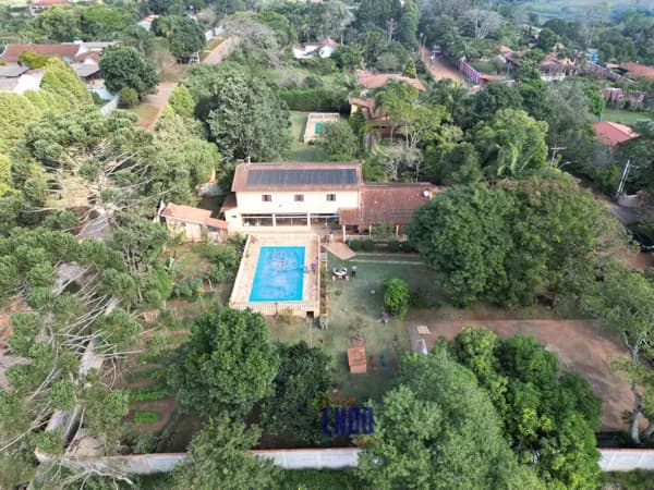 Linda Chácara em condomínio fechado com topografia plana 2.000 m R$760 mil
