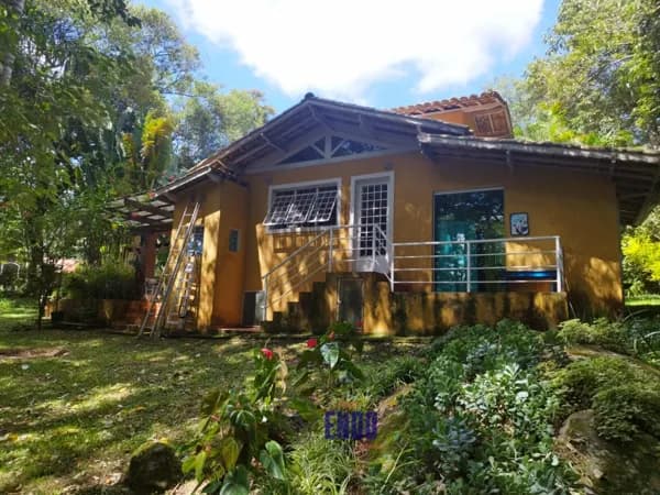 IBIÚNA CHACARA ESTILO RUSTICA EM CONDOMÍNIO FECHADO