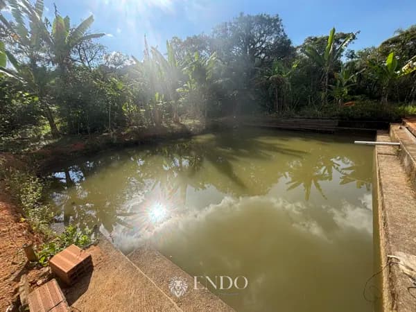 Chácara em condomínio com Lago 1.800 m