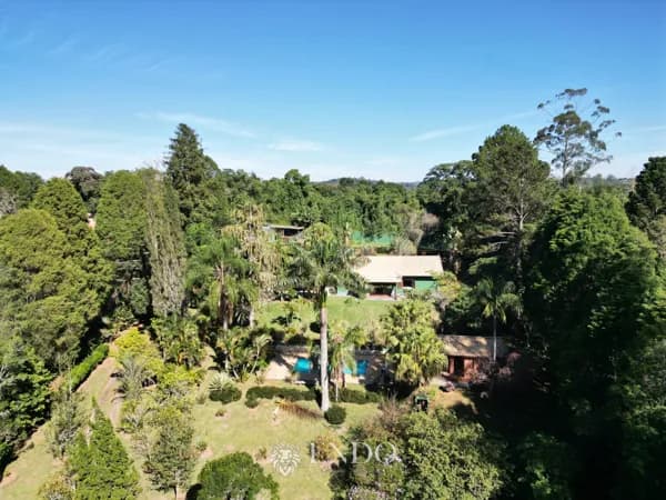 🏡 Chácara com Alma de Fazenda em Condomínio de Alto Padrão | 5.000m² de Natureza e Privacidade