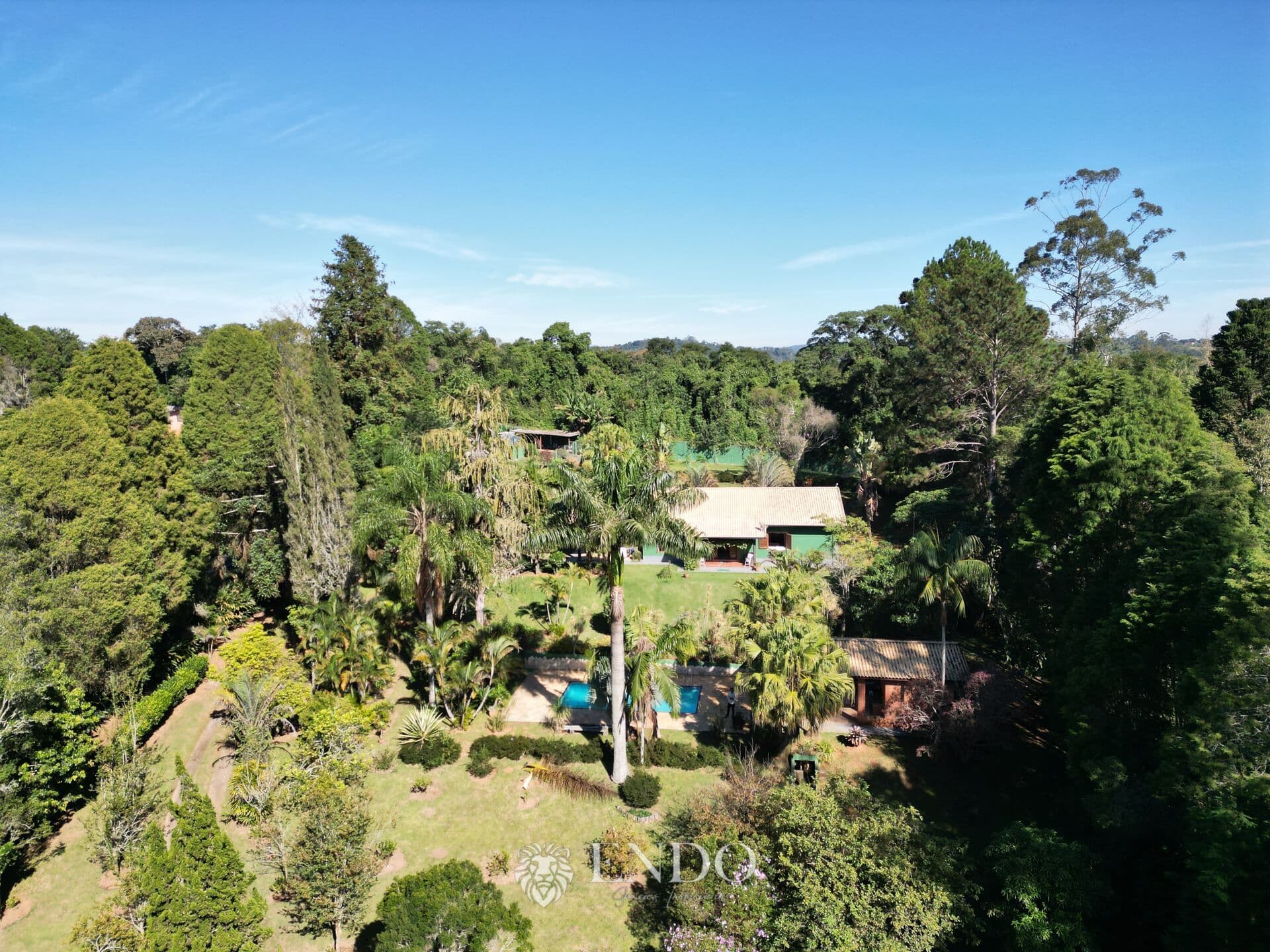 🏡 Chácara com Alma de Fazenda em Condomínio de Alto Padrão | 5.000m² de Natureza e Privacidade