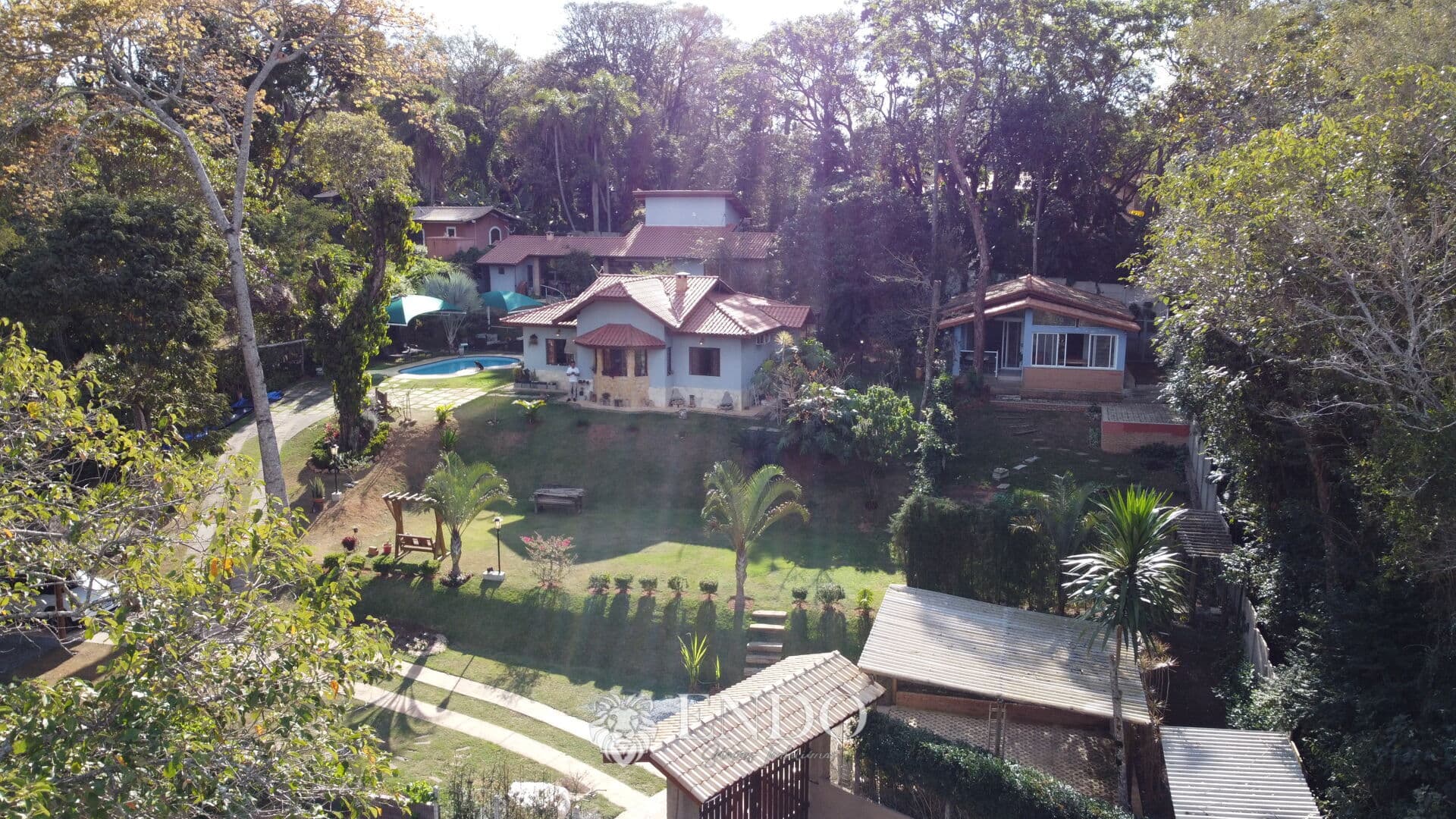Um Paraíso em Ibiúna! Chácara em Condomínio com 3 Casas, Espaço Gourmet e Lazer Completo!