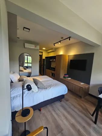 SKY DESIGN HOTEL - ALPHAVILLE !