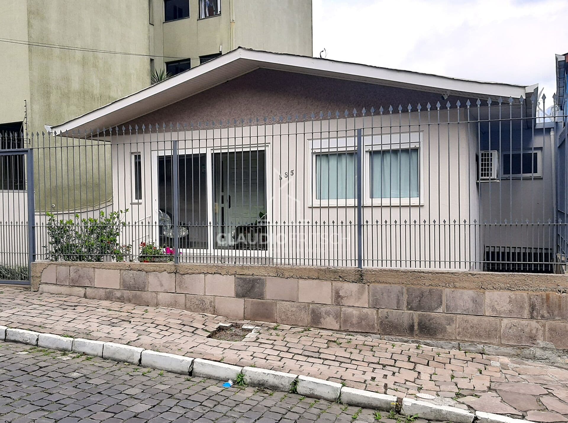 Casa Mobiliada Jardim América