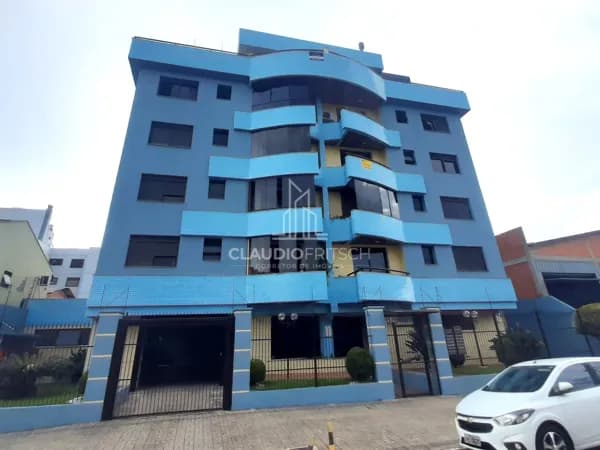 Cobertura com amplo terraço