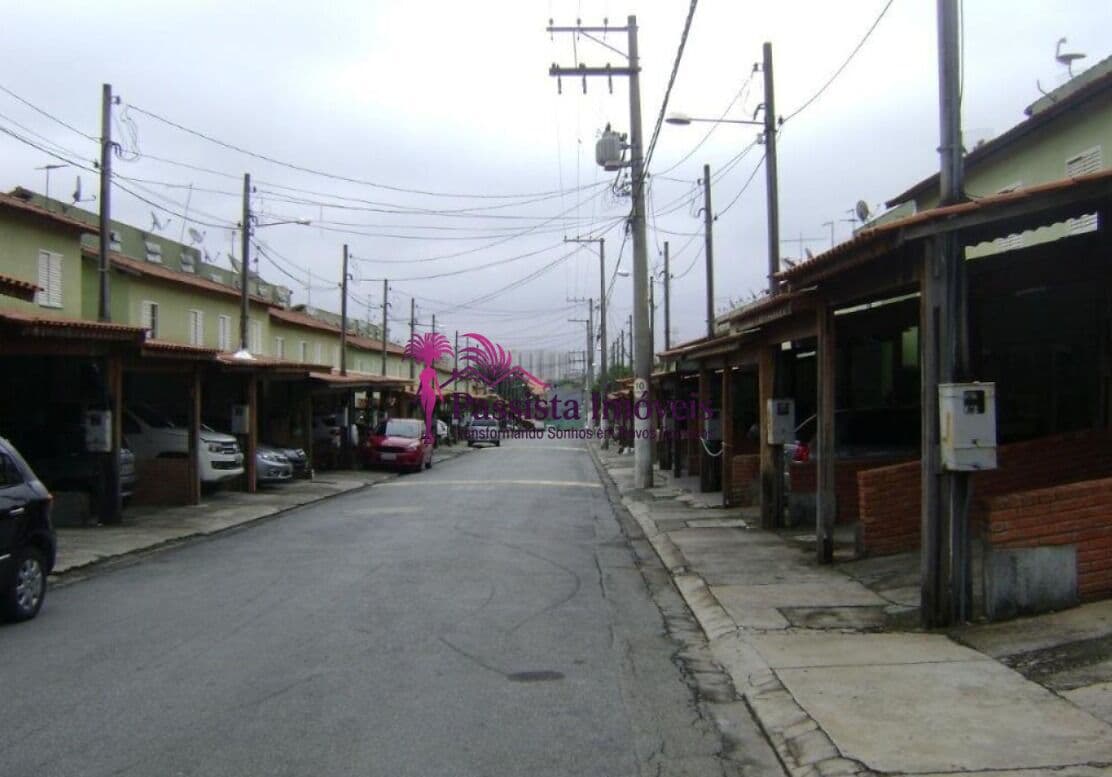 Casa de Condomínio em Guarulhos - Jardim Adriana