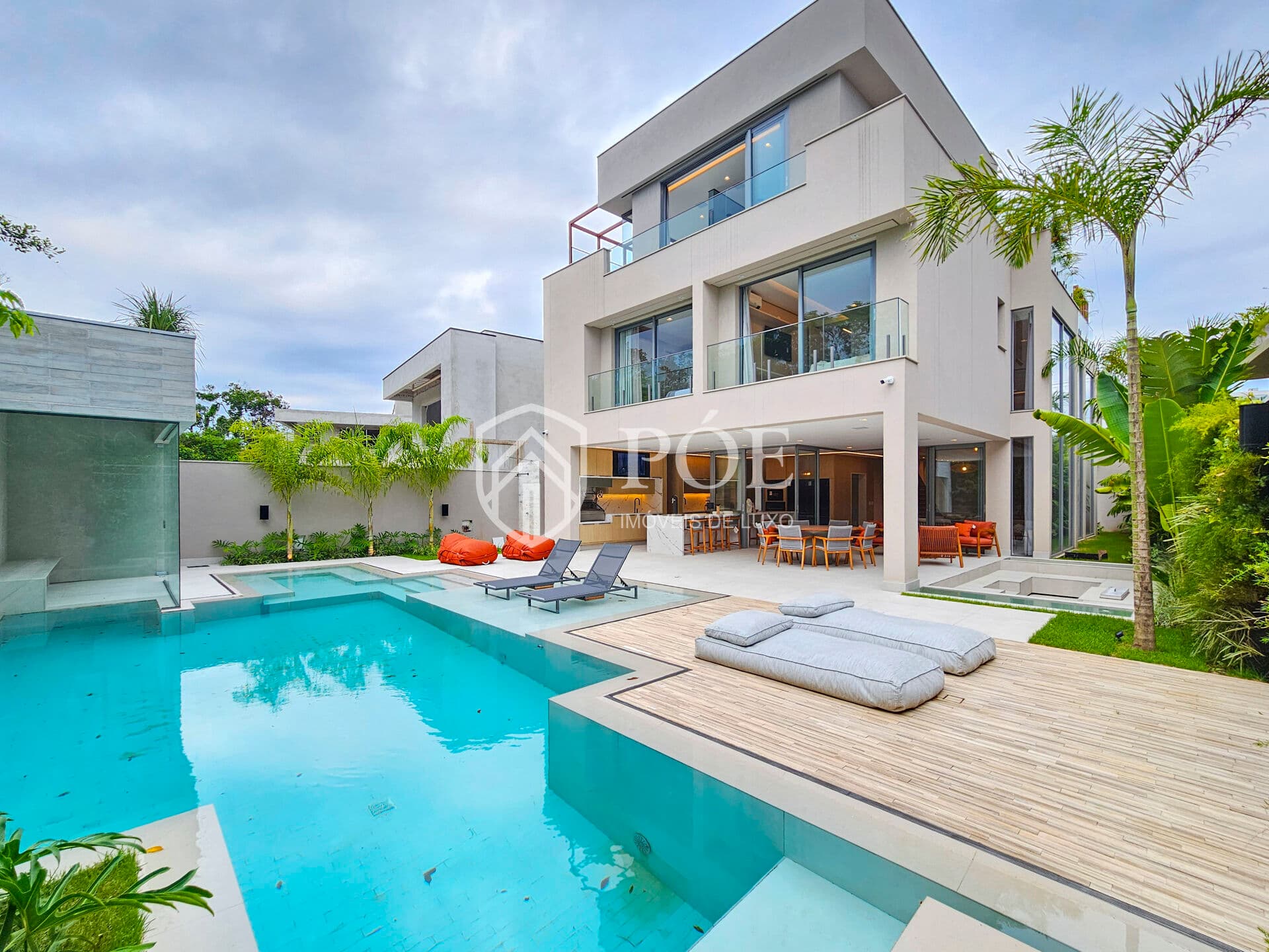 Casa Alto Padrão em Riviera, Bertioga/SP