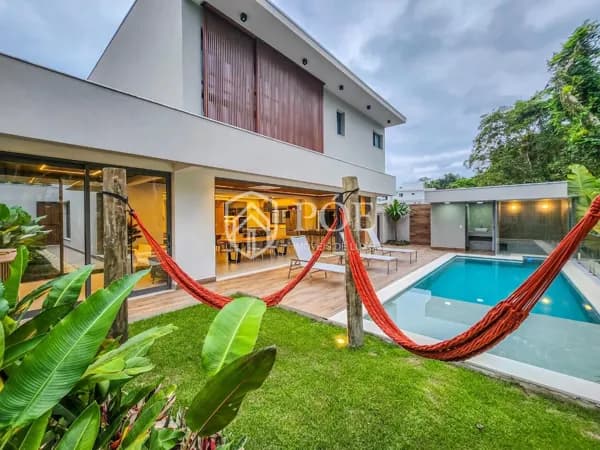 Casa Alto Padrão em Riviera, Bertioga/SP