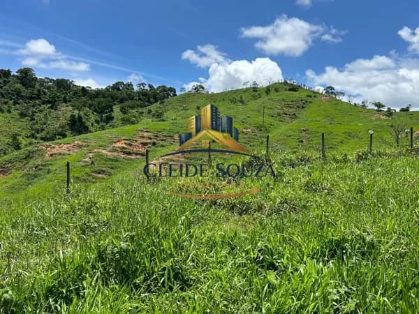 🌿 Sitio à Venda em Jaguaraçu/MG