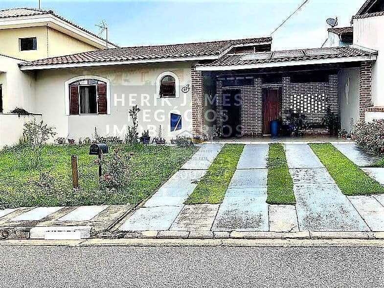Casa no Condomínio Ibiti do Paço