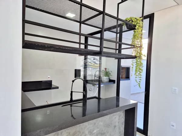 Casa no Condomínio Villagio Ipanema