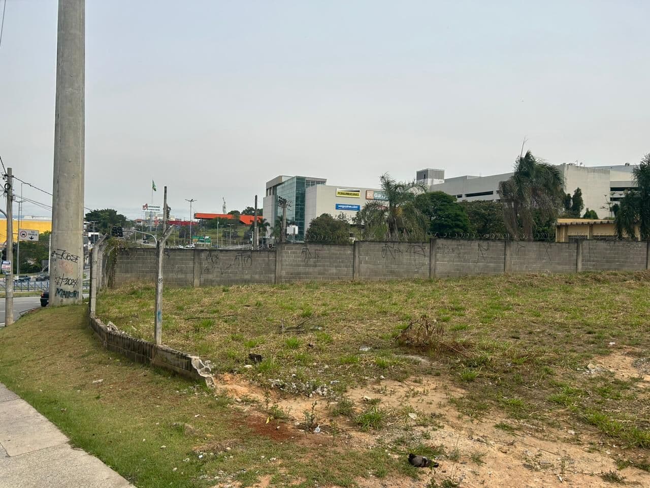 Lote/Terreno em Sorocaba - Itavuvu