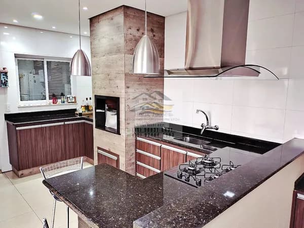 Casa de Condomínio em Sorocaba - Horto Florestal