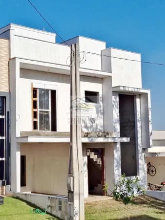 Casa no Condomínio Terras de São Francisco