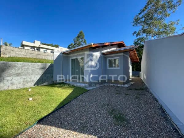 Casa com ótimo acabamento e amplo terreno – Estrada das Areias, Indaial