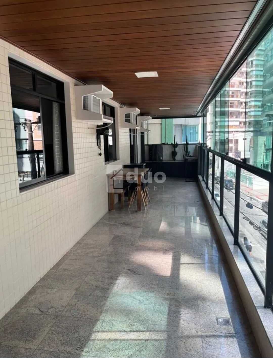Apartamento Alto Padrão quadra do mar na Praia da Costa