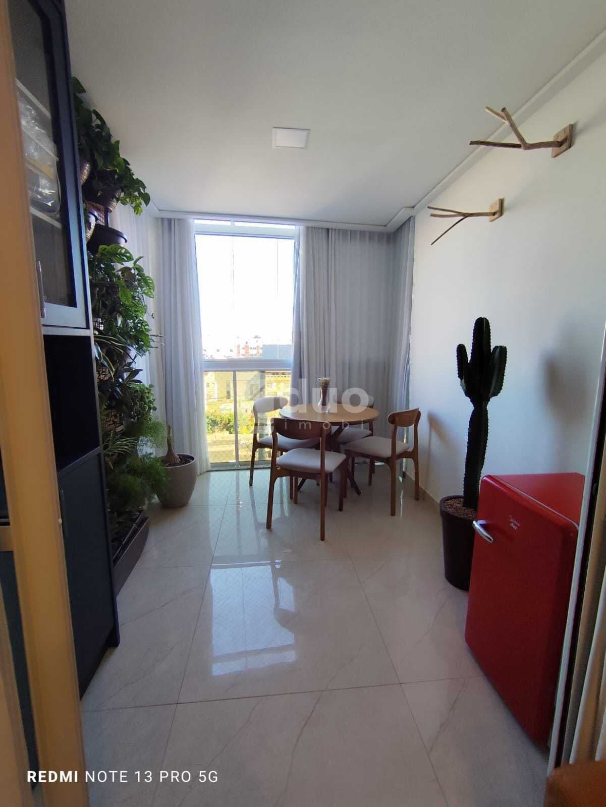 Apartamento Padrão em Itapuã