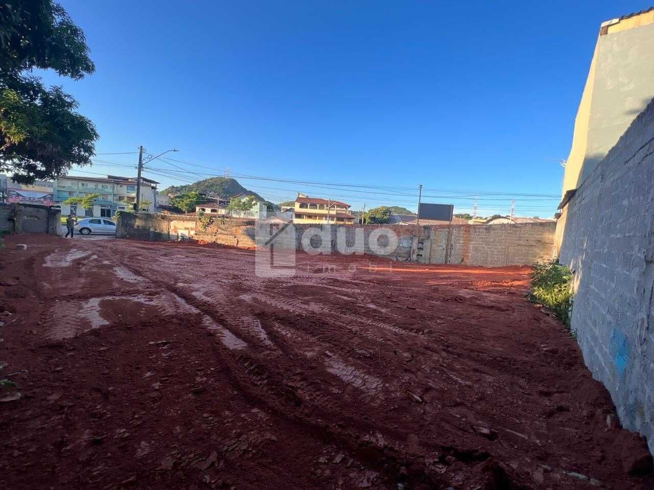 Terreno escriturado na Glória