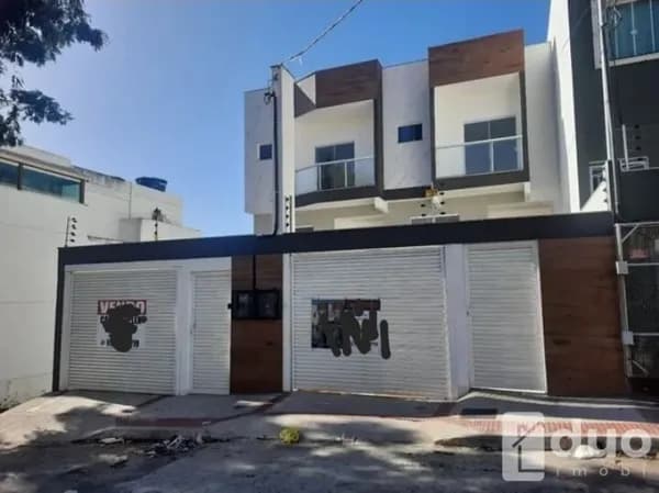 Casa Triplex em Colina de Vila Velha