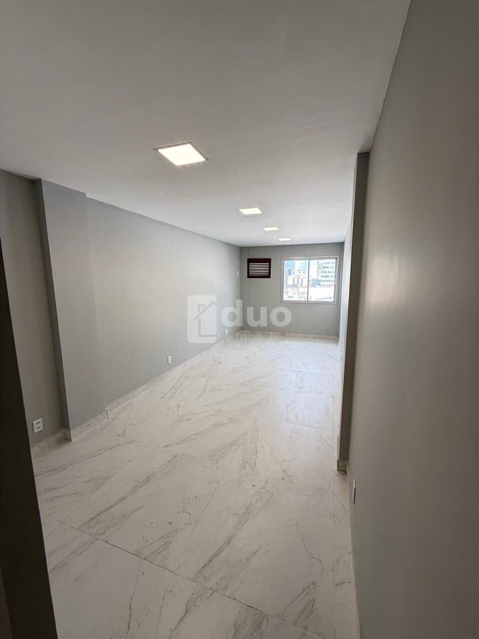 Sala Comercial Reformada - Centro de Vila Velha