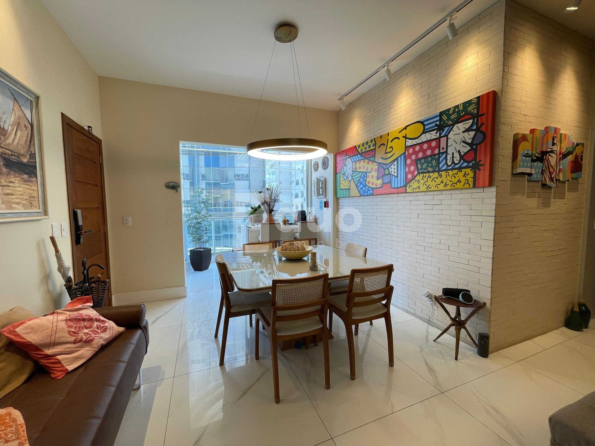 Excelente Apartamento na praia da Costa mobiliado na quadra do mar