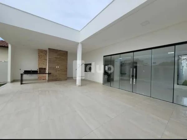 Casa Alto Padrão linear em Morada do Sol