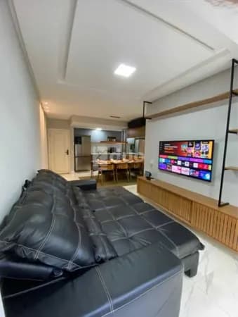 Apartamento Padrão reformado e mobiliado na Praia da Costa