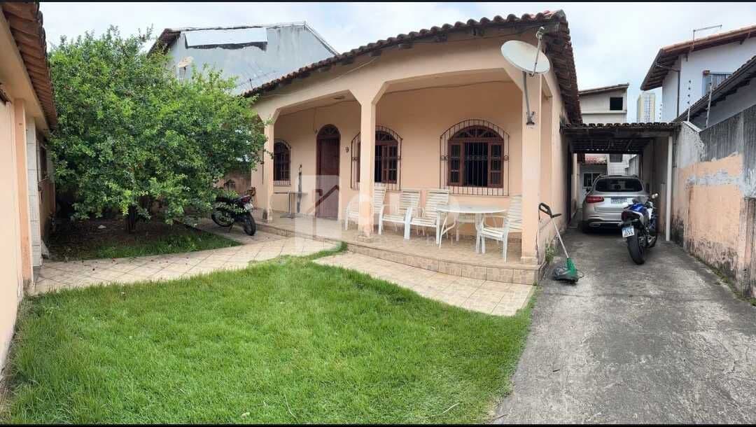 Casa Padrão a uma Quadra da Praia de Itaparica
