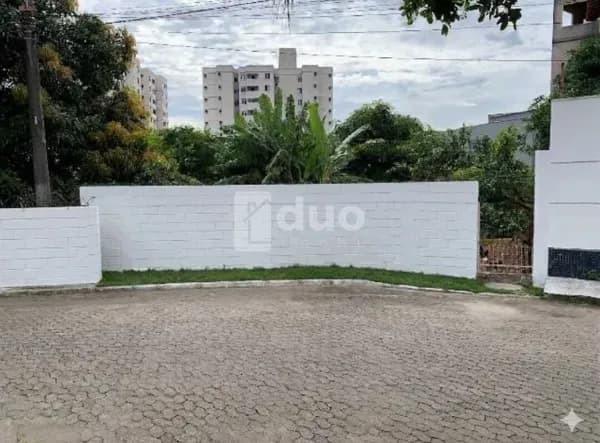 Terreno escriturado murado no centro de vila Velha