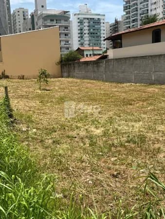Terreno na Praia de Itaparica, muito bem localizado | 675m2